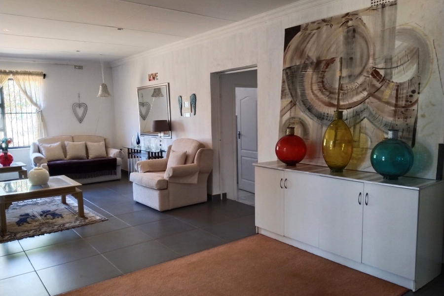 14 Bedroom Property for Sale in Schietfontein North West